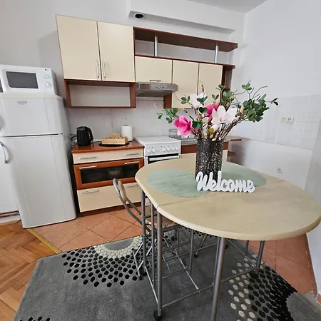 Apartman Sany Apartment *